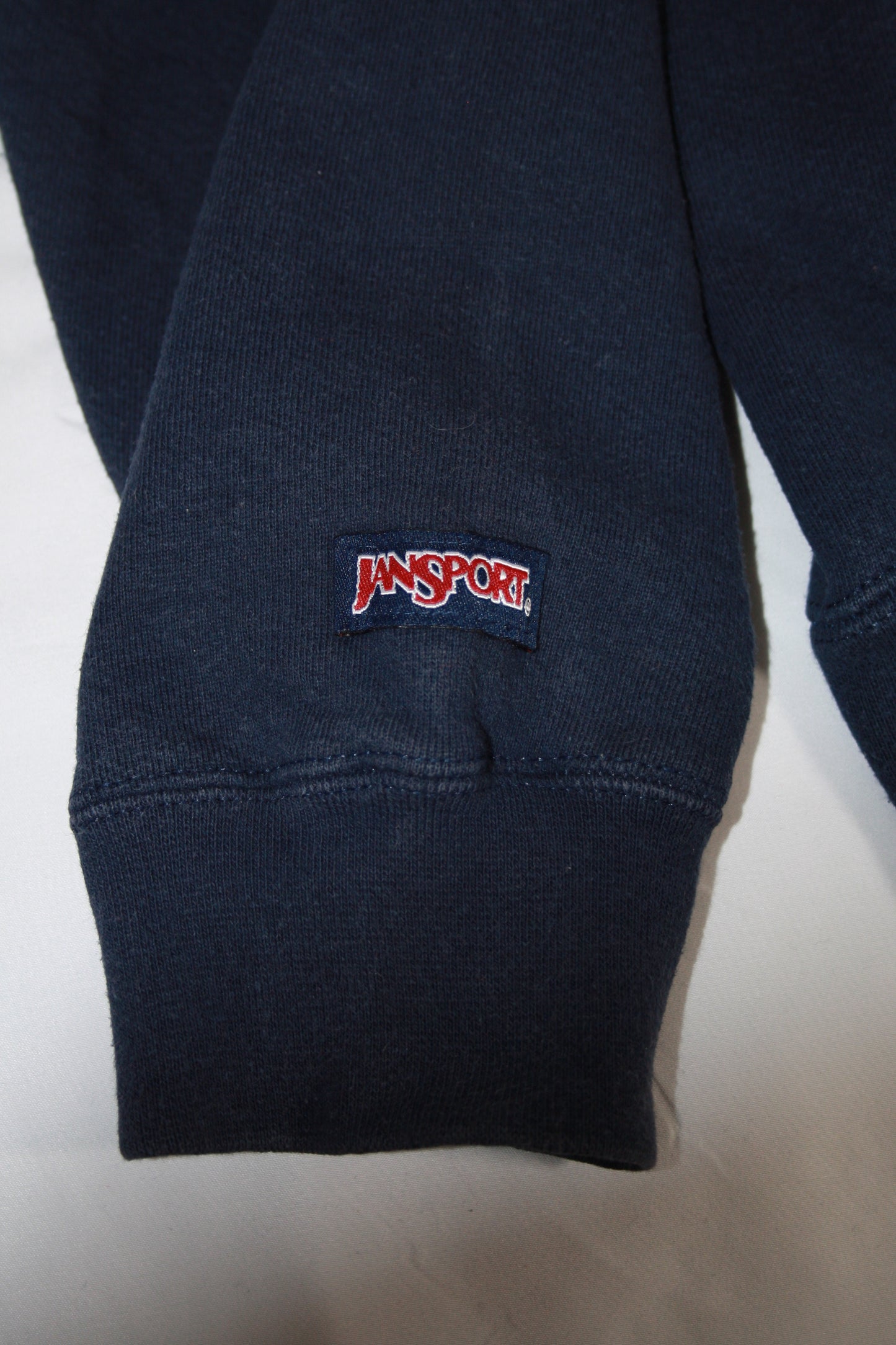 Vintage Mount Vernon Nazarene College Embroidered Sweater (L)