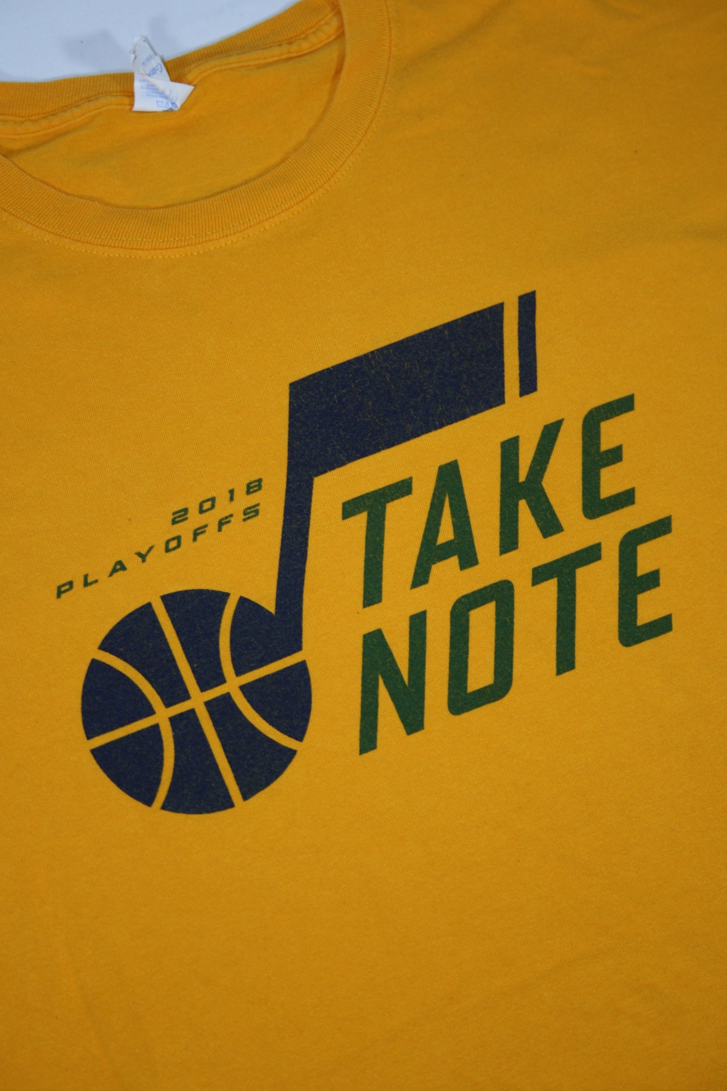 Vintage Utah Jazz 2018 Playoffs 'Zions Bank' Printed Tee (XL)