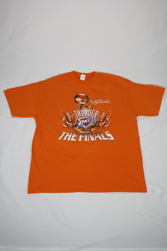 Vintage OKC Thunder 2012 Playoffs Printed Tee (XL)