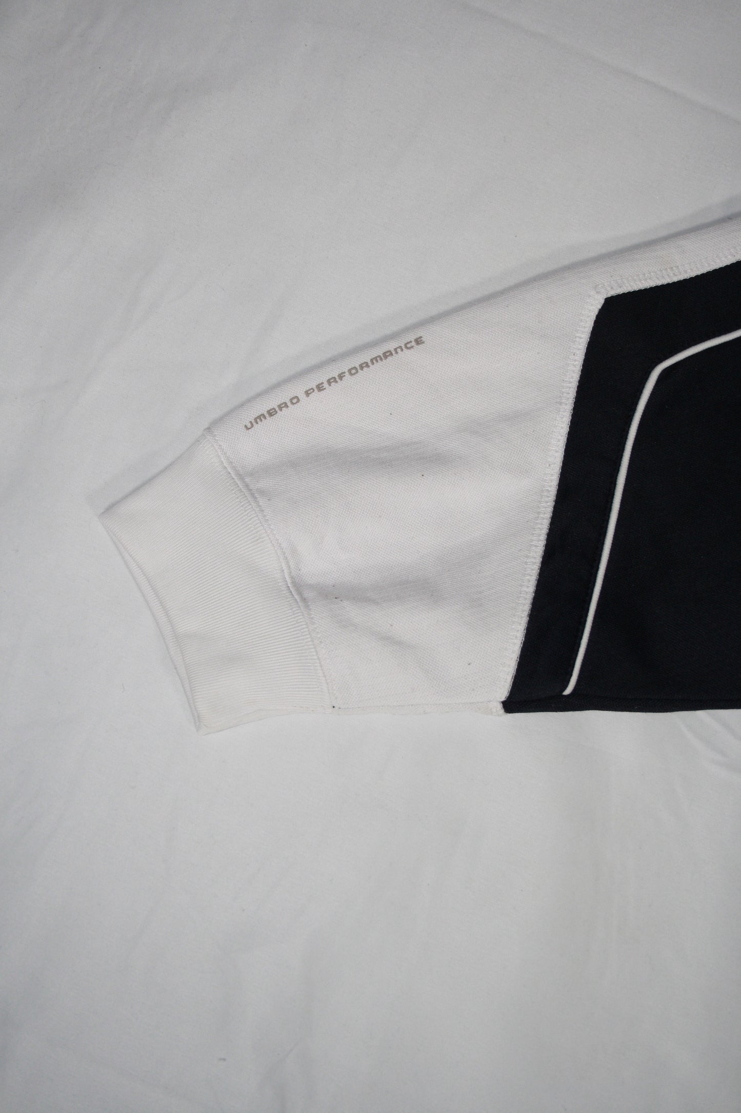 Vintage Umbro Embroidered Sweater (L)