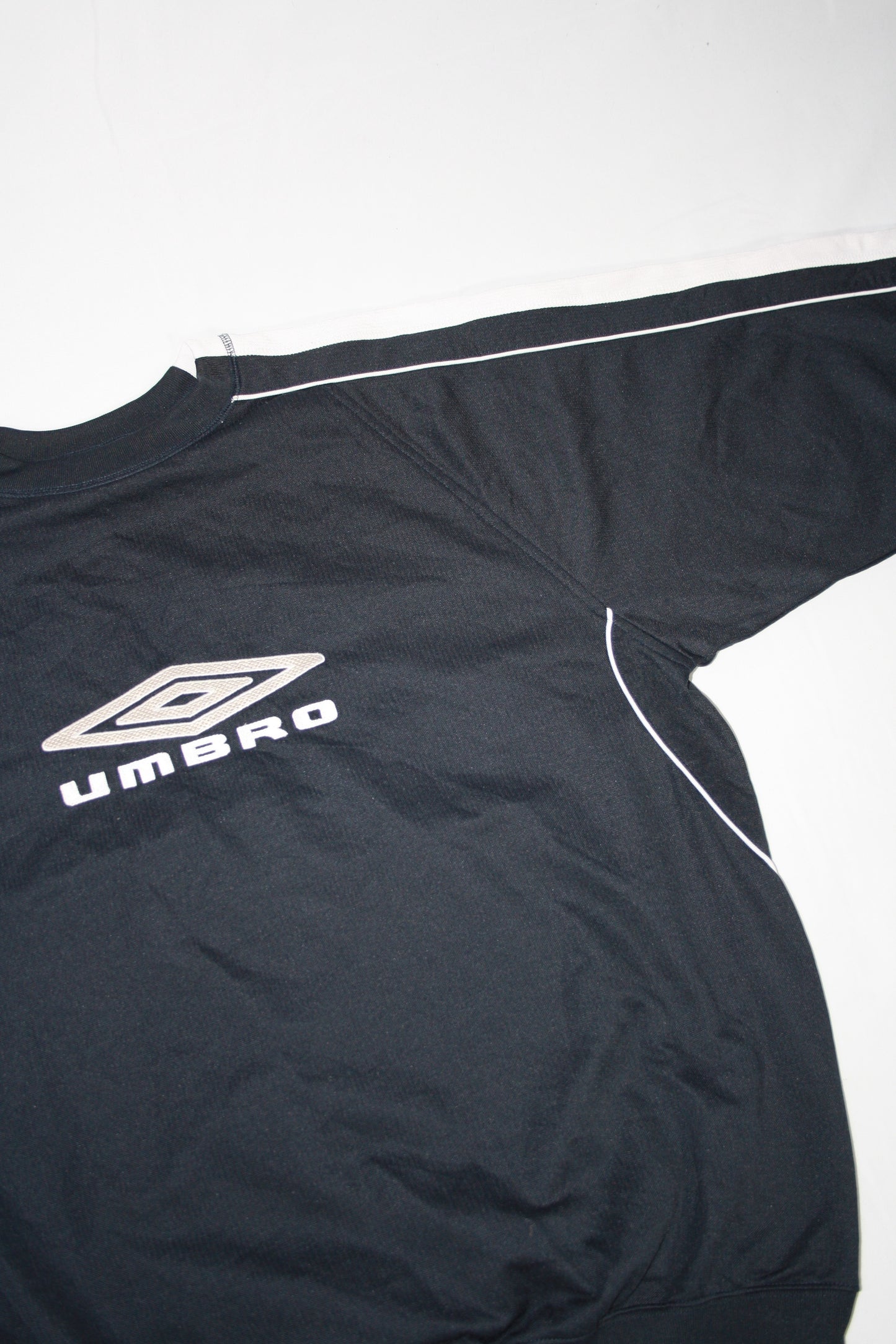 Vintage Umbro Embroidered Sweater (L)