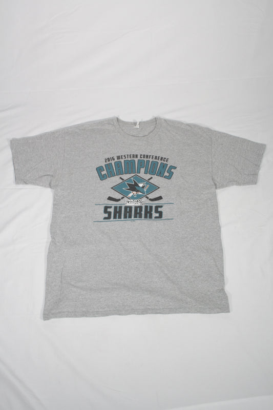Vintage NHL Sharks Champions 2016 Printed Tee (XL)