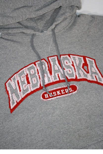 Vintage Nebraska Huskers Embroidered Hoodie (XL)