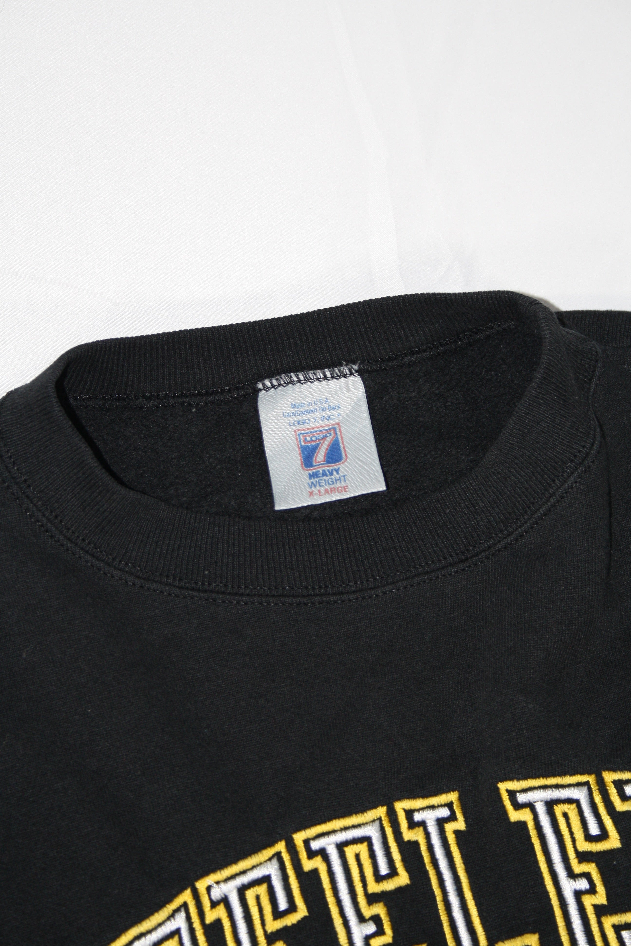 Vintage Steelers Embroidered Sweater (XL)