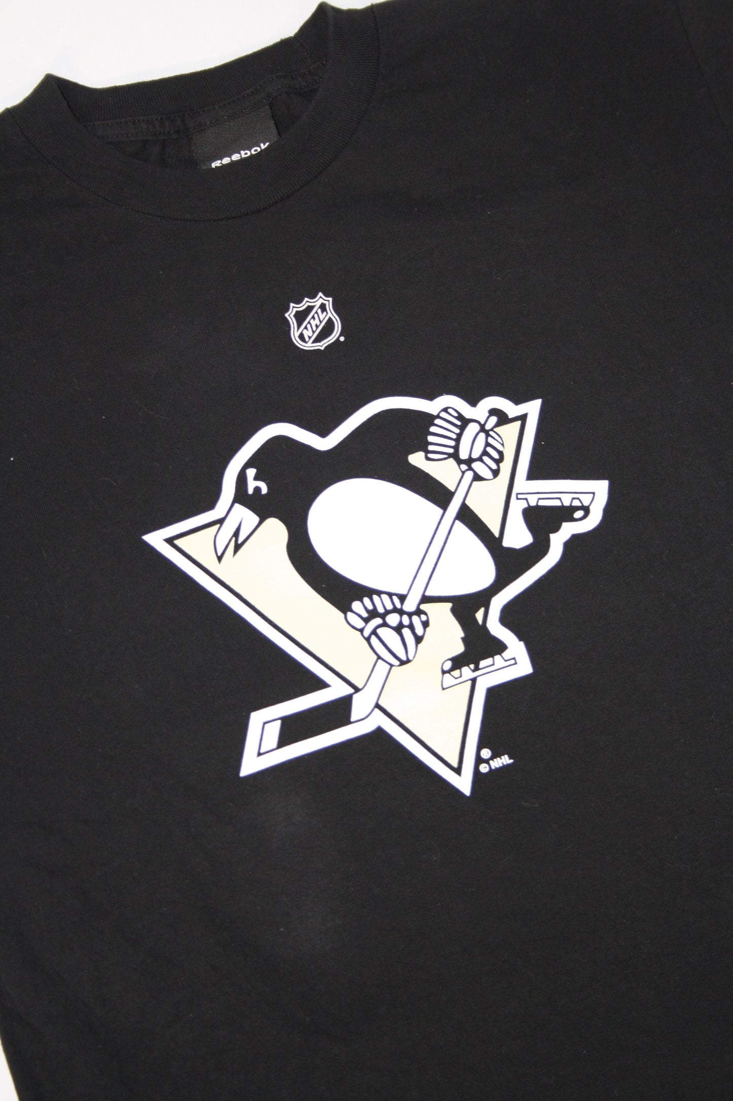 Vintage NHL Penguins 'Fleury' Printed Tee (M/L)