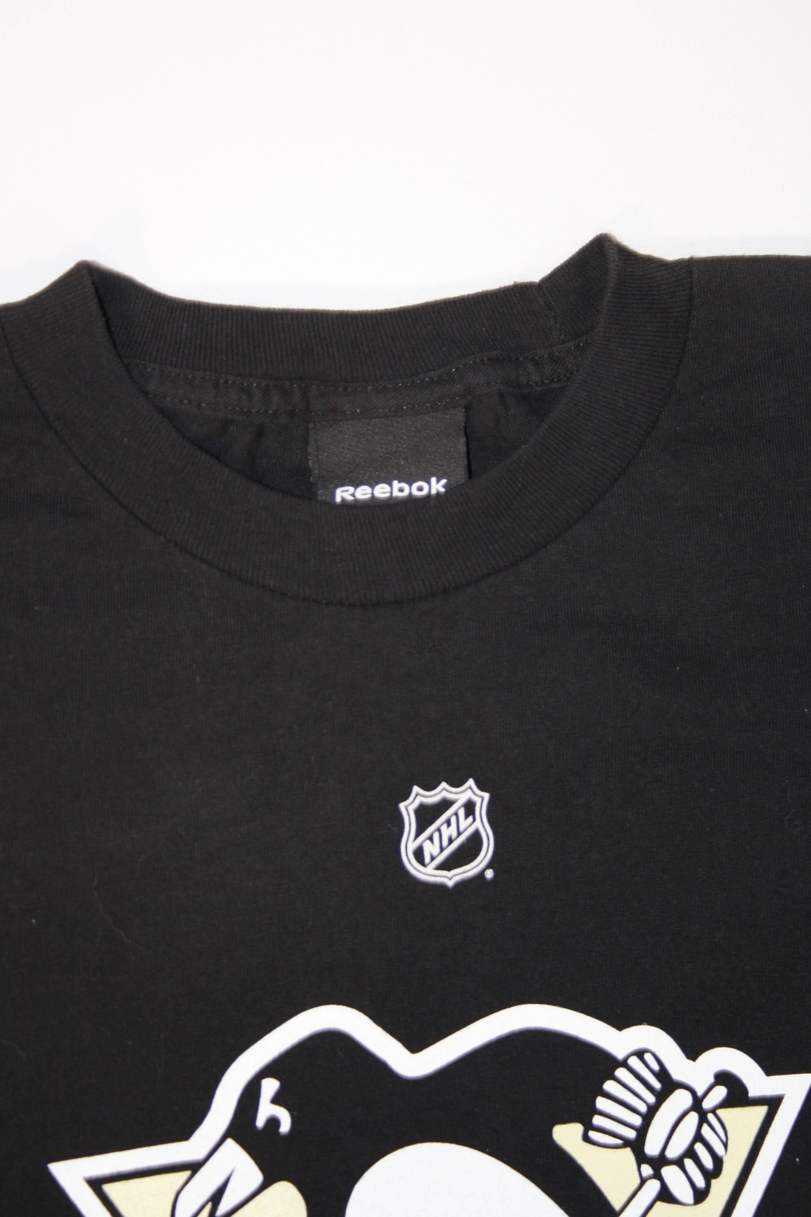 Vintage NHL Penguins 'Fleury' Printed Tee (M/L)