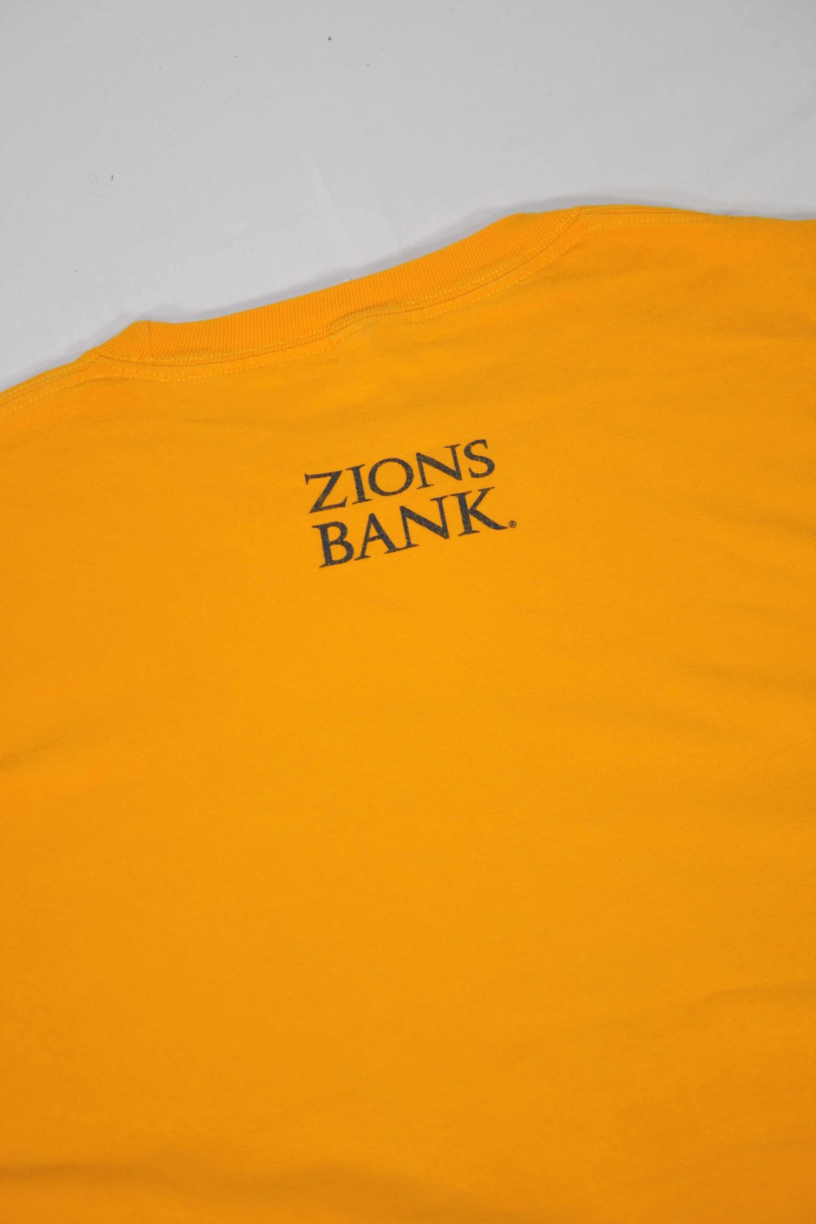 Vintage Utah Jazz 2018 Playoffs 'Zions Bank' Printed Tee (XL)