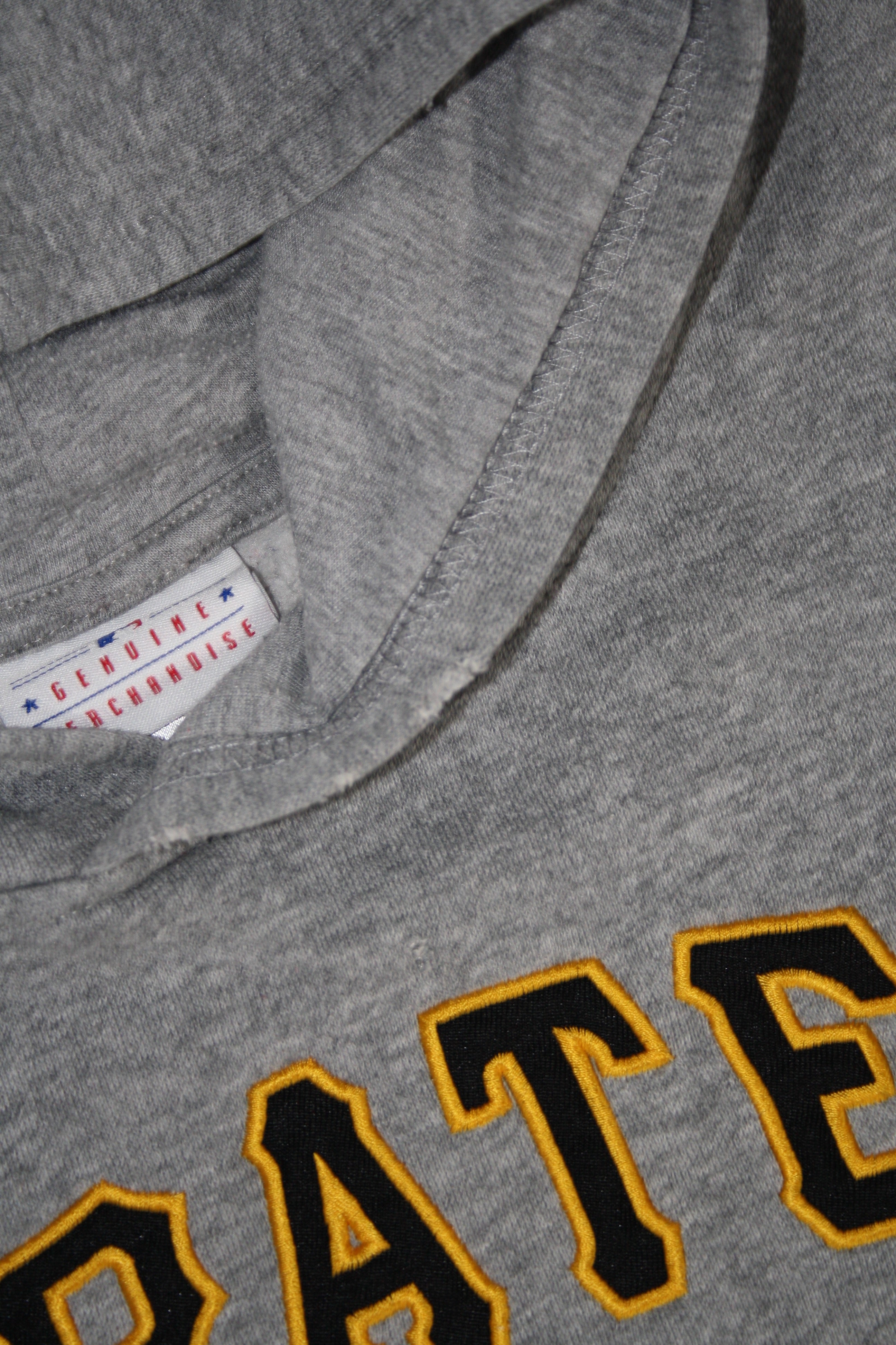 Vintage Pirates Embroidered Hoodie (M)