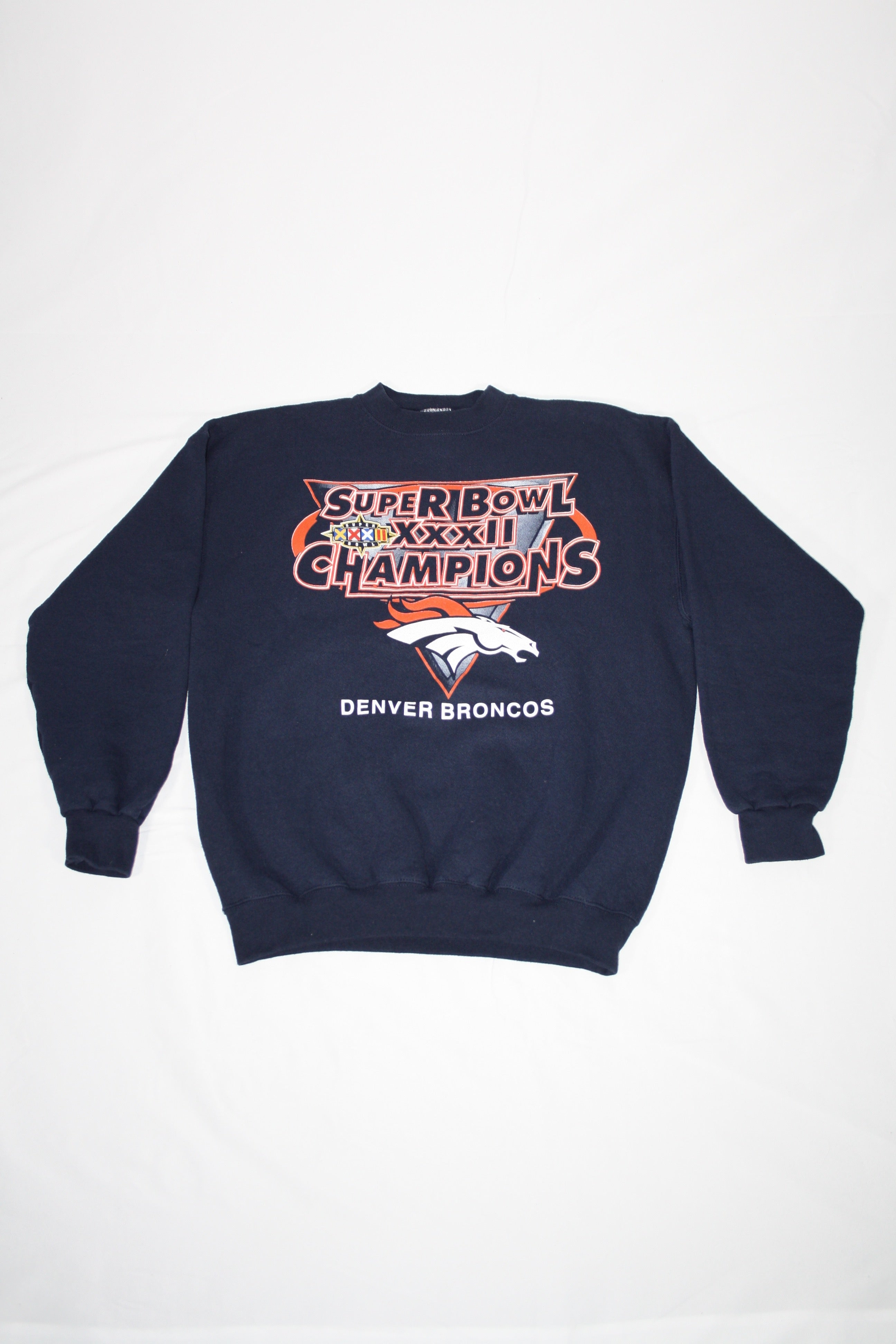 Vintage Denver Broncos Super Bowl XXXII Champions Printed Sweater (L)
