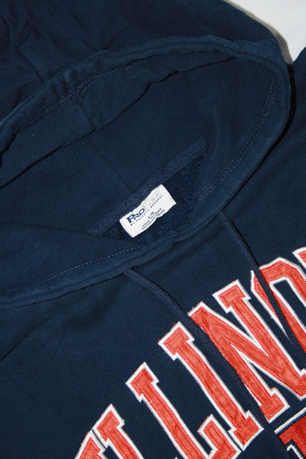 Vintage Illinois Embroidered Hoodie (M/L)