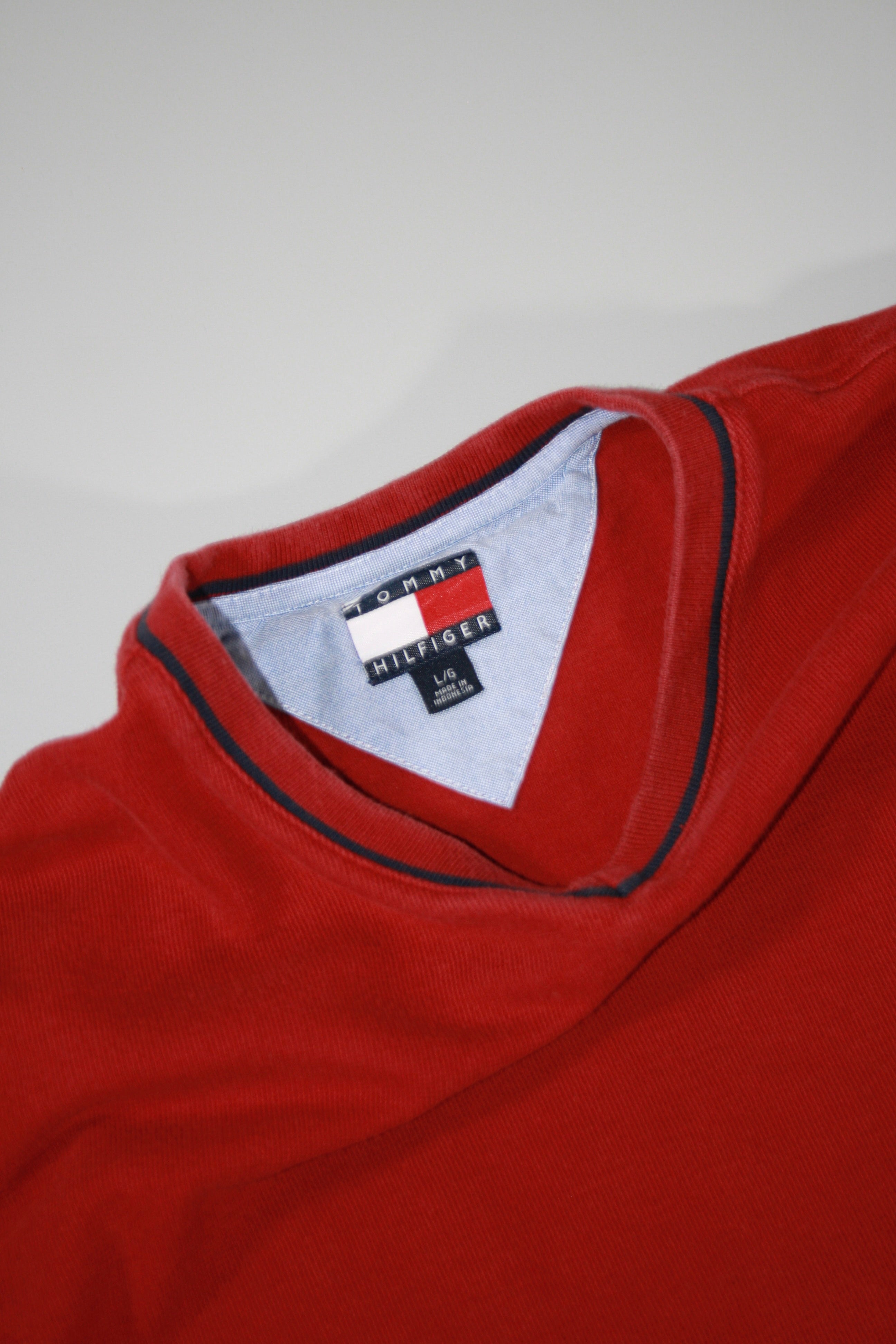 Vintage Tommy Hilfiger Embroidered Tee (L)